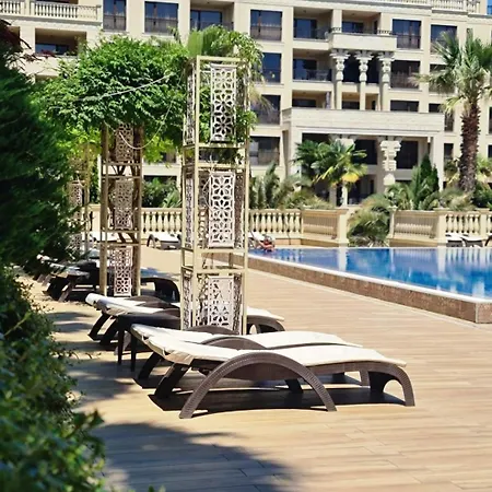 Luxurious - Pool View In Argisht Partez Warna