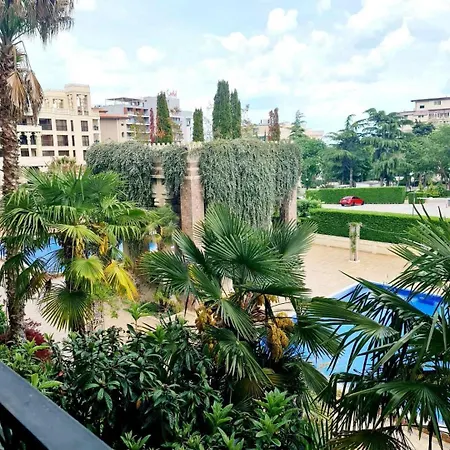 Luxurious - Pool View In Argisht Partez Apartment *