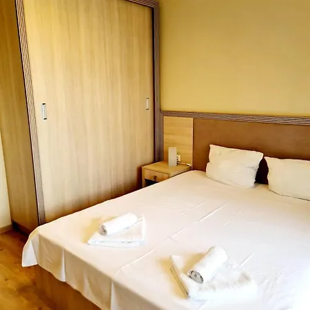 Luxurious - Pool View In Argisht Partez * Warna