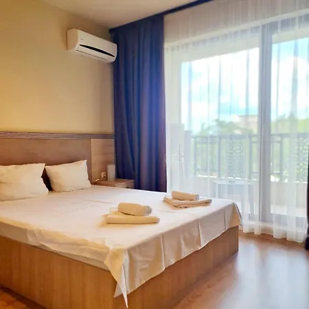 Apartment Luxurious - Pool View In Argisht Partez *